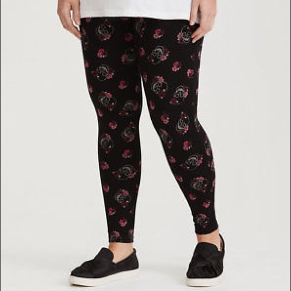 torrid Pants - TORRID Black Skull Floral Leggings